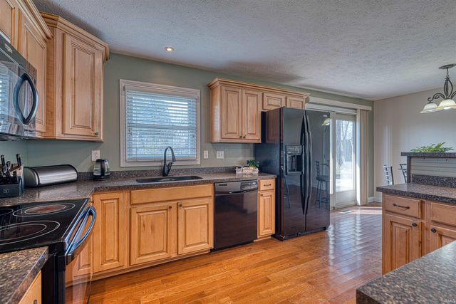 7215 E Powell Avenue, Evansville, IN 47715