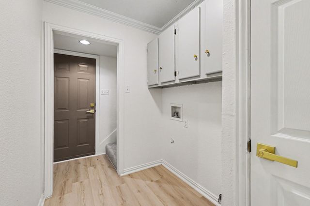307 Dixon Street, Terrell, TX 75160