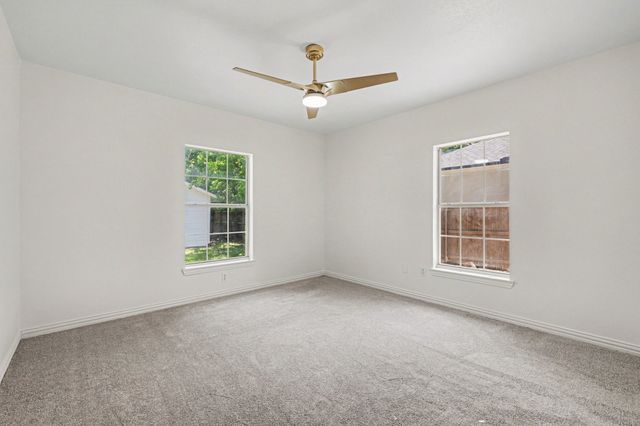 307 Dixon Street, Terrell, TX 75160
