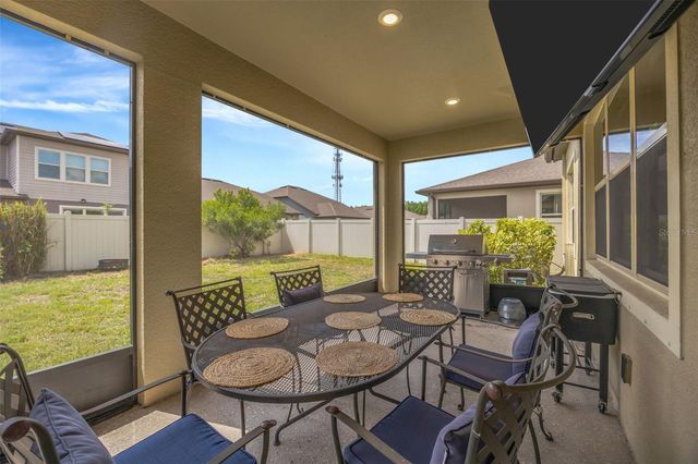 18928 WILLOWMORE CEDAR DRIVE, Lutz, FL 33558