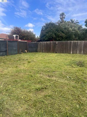 1737 ESMOND AVE, Richmond, CA 94801