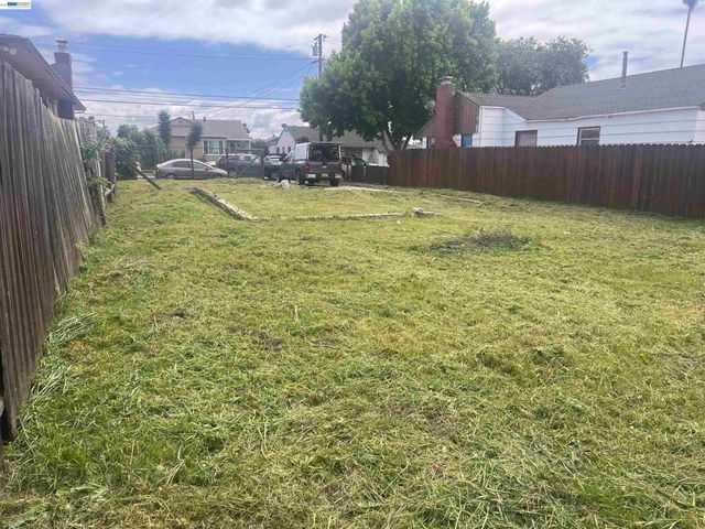 1737 ESMOND AVE, Richmond, CA 94801