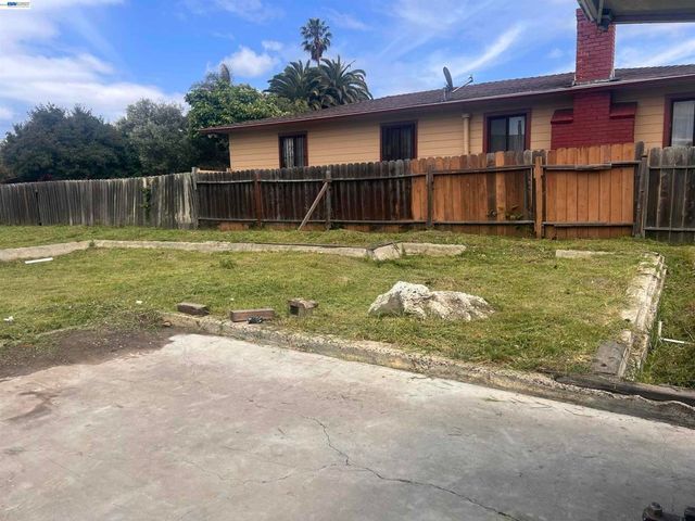 1737 ESMOND AVE, Richmond, CA 94801