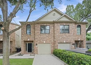 4536 Mallow Street B, Houston, TX 77051