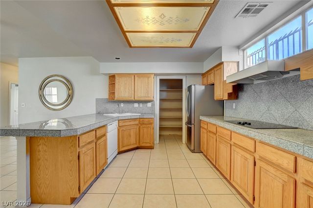 353 Mill Hollow Road, Las Vegas, NV 89107