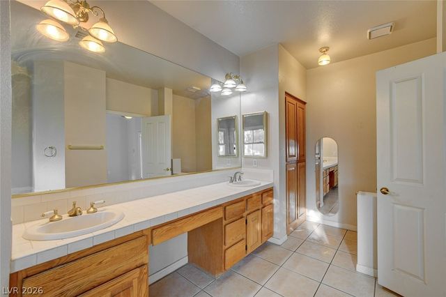 353 Mill Hollow Road, Las Vegas, NV 89107