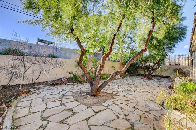 353 Mill Hollow Road, Las Vegas, NV 89107