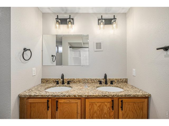 280 N 14th Ave, Brighton, CO 80601