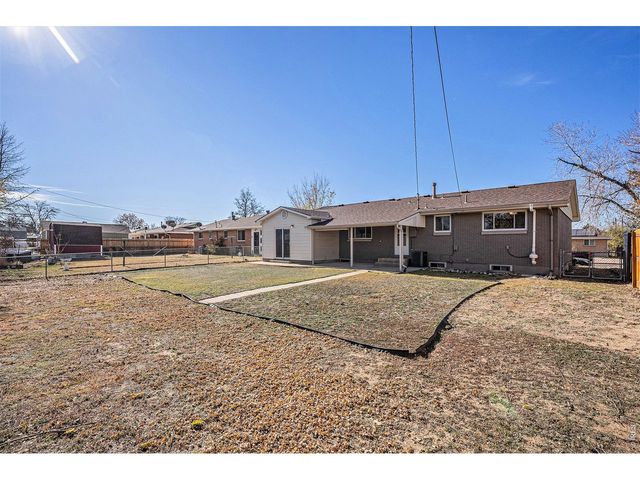 280 N 14th Ave, Brighton, CO 80601