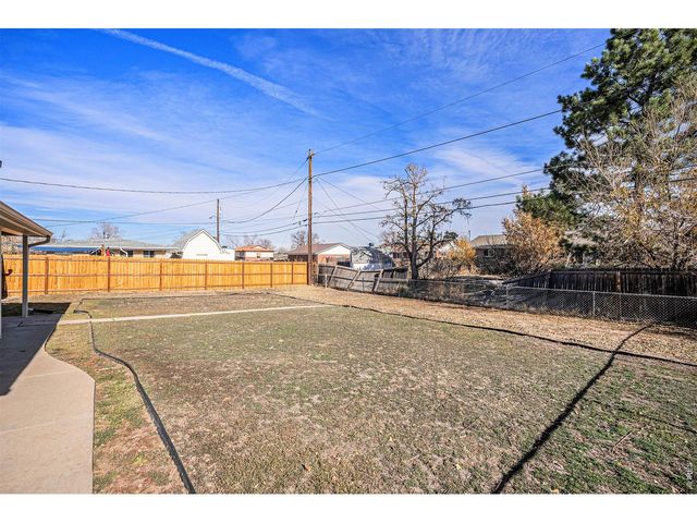 280 N 14th Ave, Brighton, CO 80601