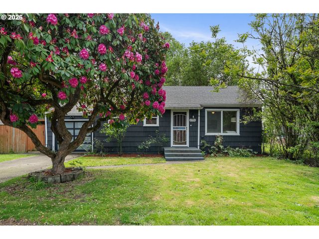 8934 Ne SUMNER St, Portland, OR 97220