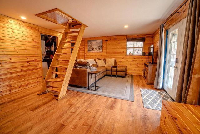 W10448 Whippoorwill Lane, Elroy, WI 53929