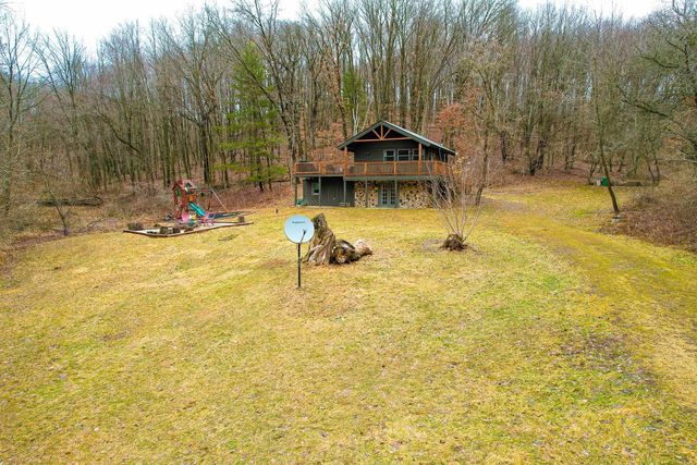 W10448 Whippoorwill Lane, Elroy, WI 53929