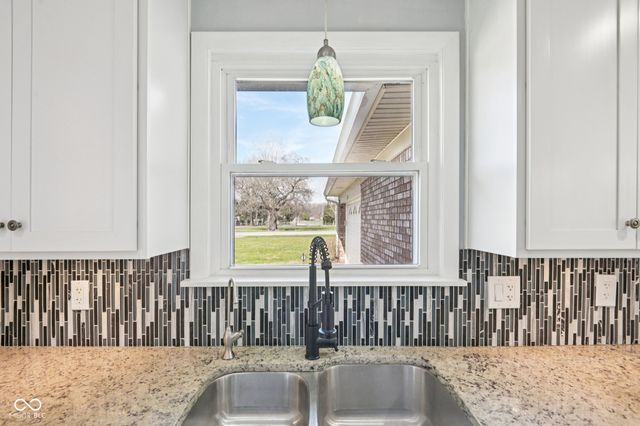 13205 Allisonville Road, Fishers, IN 46038