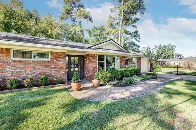 1827 Peer Drive, Houston, TX 77043