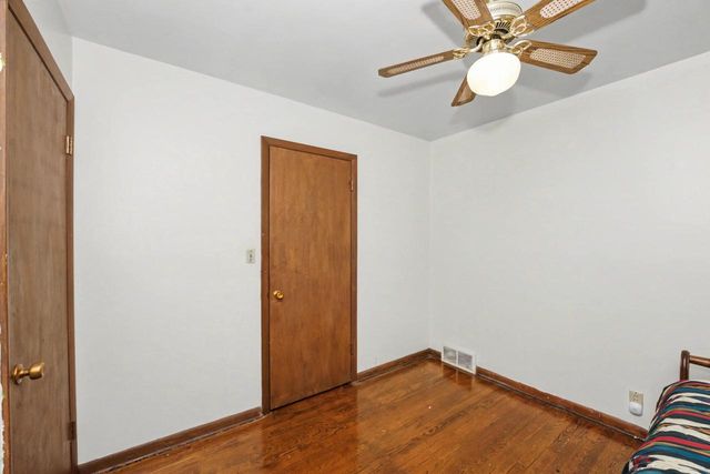 7649 N 51st BOULEVARD, Milwaukee, WI 53223