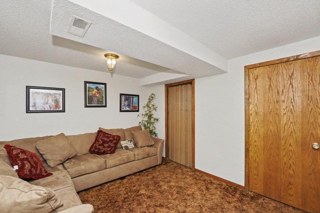 7649 N 51st BOULEVARD, Milwaukee, WI 53223