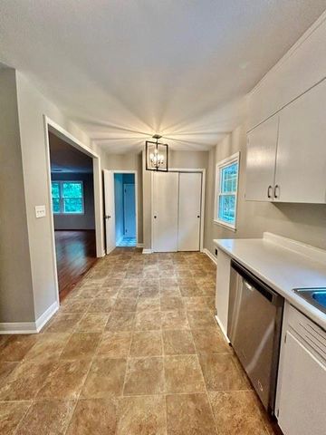 80 Pinehurst Lane, Marietta, GA 30068