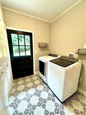80 Pinehurst Lane, Marietta, GA 30068