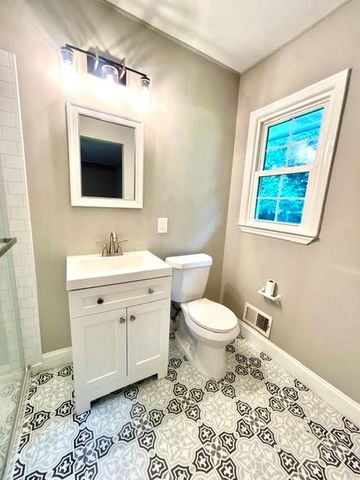 80 Pinehurst Lane, Marietta, GA 30068