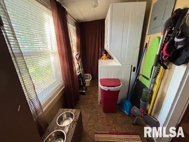 221 N Emmett Street, Virden, IL 62690