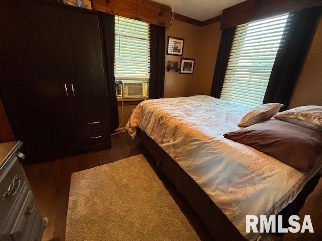 221 N Emmett Street, Virden, IL 62690