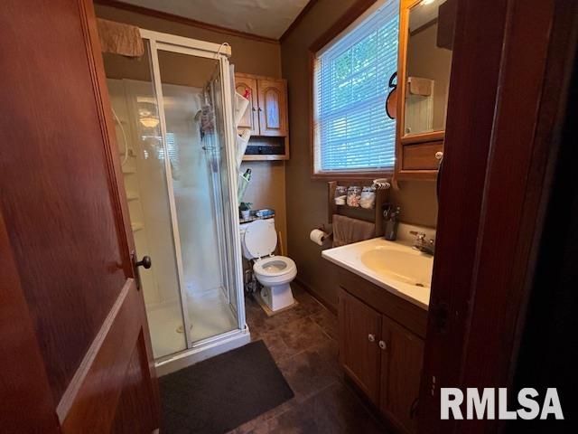 221 N Emmett Street, Virden, IL 62690