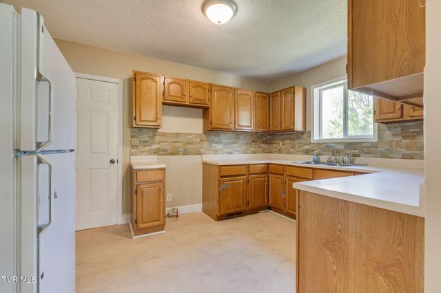 2629 Birdwell Street, Kingsport, TN 37664