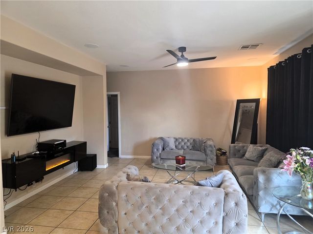 5628 West Tideview Street, North Las Vegas, NV 89081
