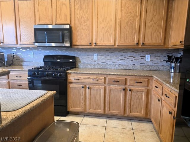 5628 West Tideview Street, North Las Vegas, NV 89081