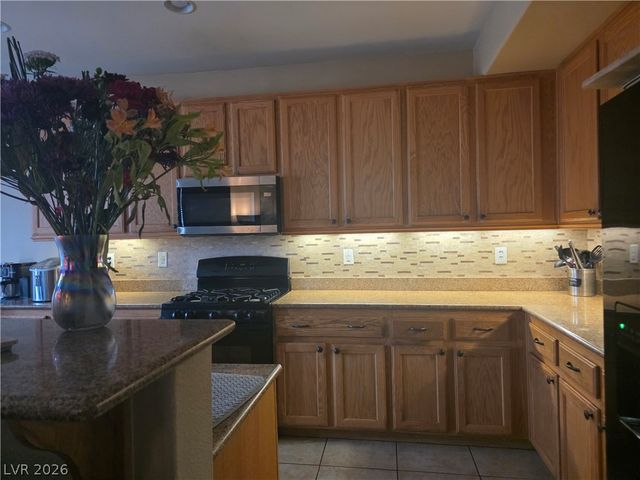5628 West Tideview Street, North Las Vegas, NV 89081
