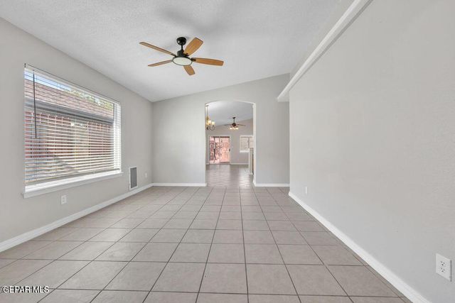 12255 Via Del Rio, El Paso, TX 79936