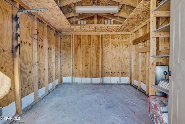 12255 Via Del Rio, El Paso, TX 79936