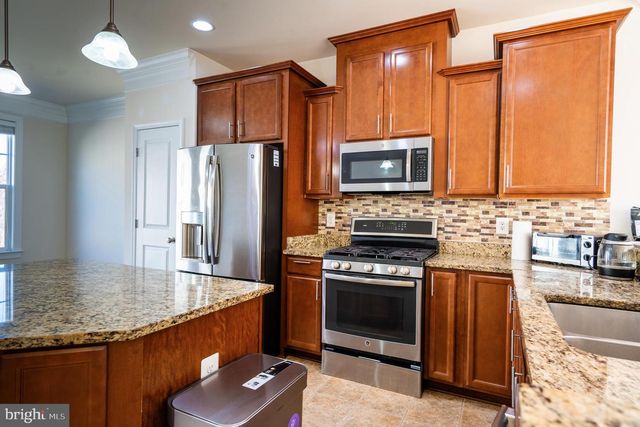 107 HOLLISTER LN, Stafford, VA 22556