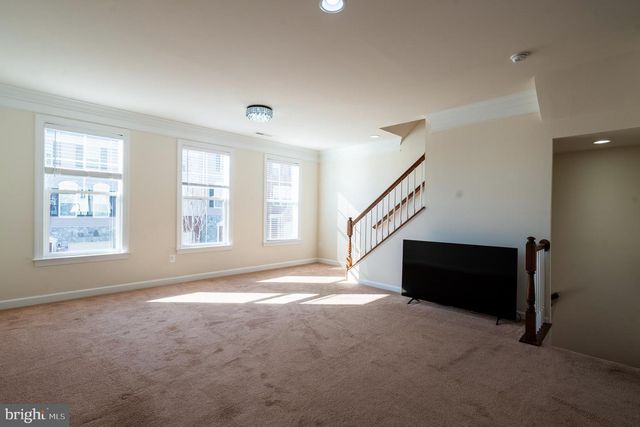 107 HOLLISTER LN, Stafford, VA 22556