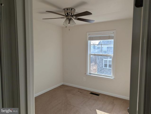 107 HOLLISTER LN, Stafford, VA 22556