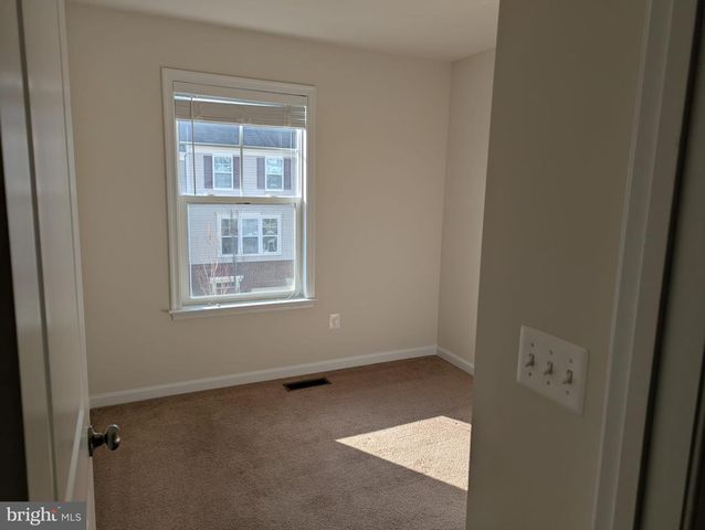 107 HOLLISTER LN, Stafford, VA 22556