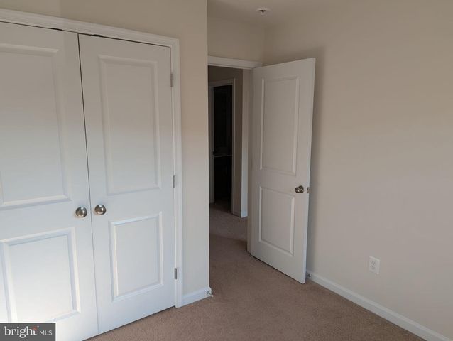 107 HOLLISTER LN, Stafford, VA 22556