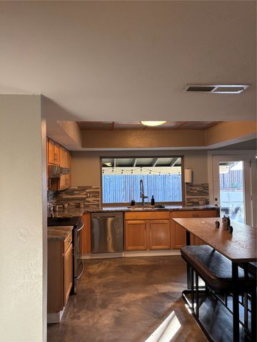 5024 Pemberton Lane, The Colony, TX 75056