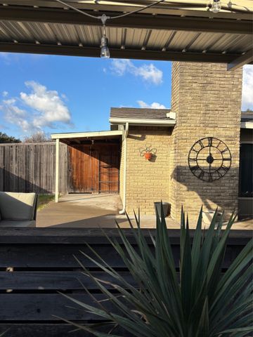 5024 Pemberton Lane, The Colony, TX 75056