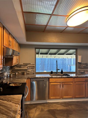 5024 Pemberton Lane, The Colony, TX 75056