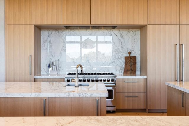 19 Camino Alazan, Santa Fe, NM 87506