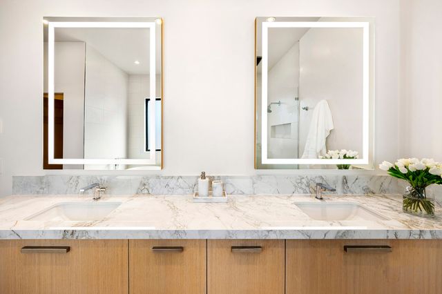 19 Camino Alazan, Santa Fe, NM 87506