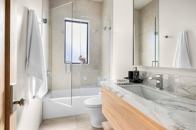 19 Camino Alazan, Santa Fe, NM 87506