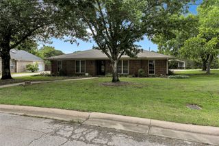 1631 Idlewood Drive, Sherman, TX 75092