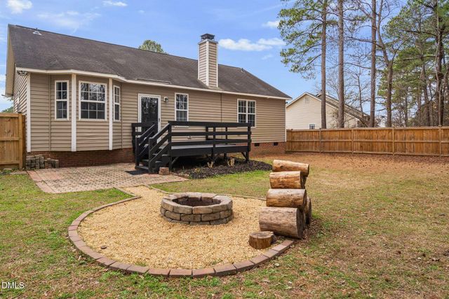 935 S Willhaven Drive, Fuquay Varina, NC 27526