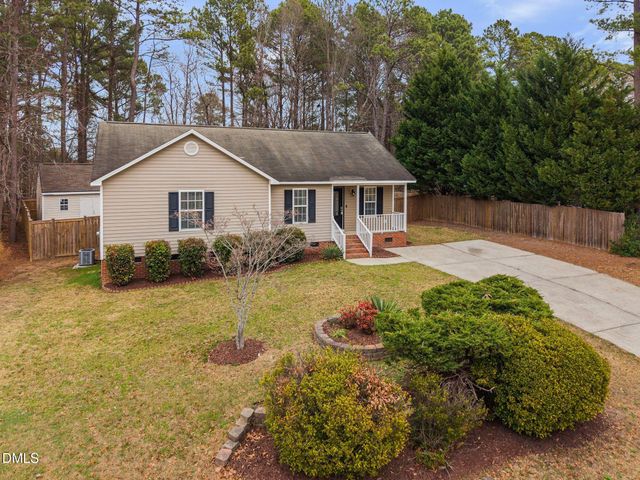 935 S Willhaven Drive, Fuquay Varina, NC 27526