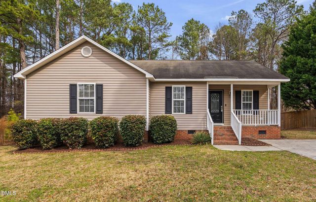 935 S Willhaven Drive, Fuquay Varina, NC 27526