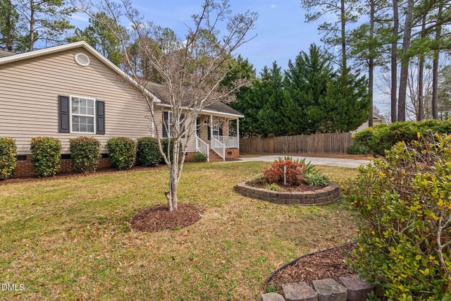 935 S Willhaven Drive, Fuquay Varina, NC 27526