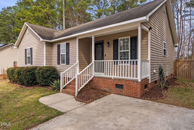 935 S Willhaven Drive, Fuquay Varina, NC 27526